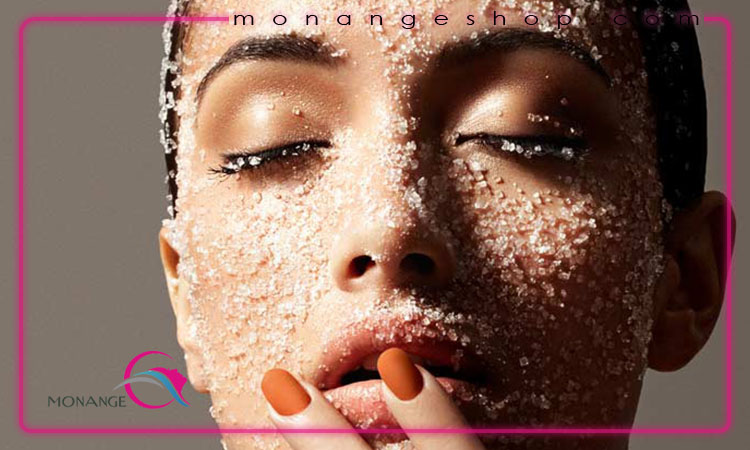 چطور با استفاده از اسکراب ها، پوست خود را نرم کنیم؟